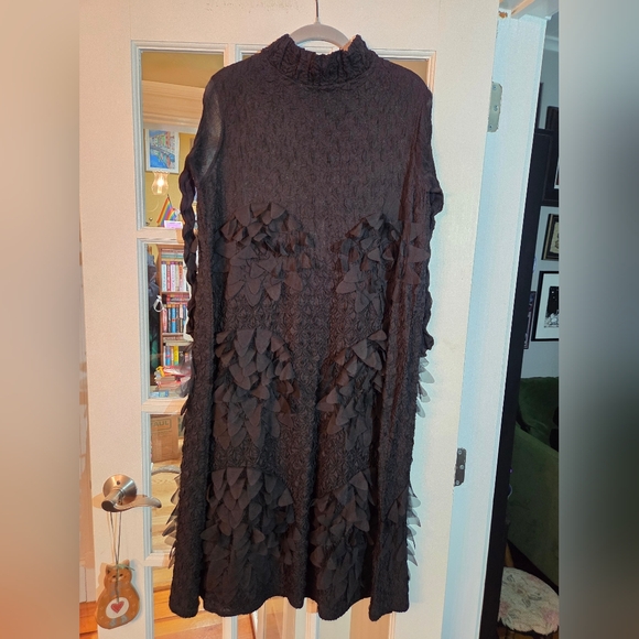 Kate Hewko Black Petal Dress - One Size Fits All (It's True!) - Picture 4 of 9